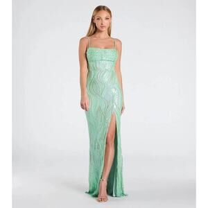 Stunning Windsor Lucille Formal Dress – sage green Size M - NWT